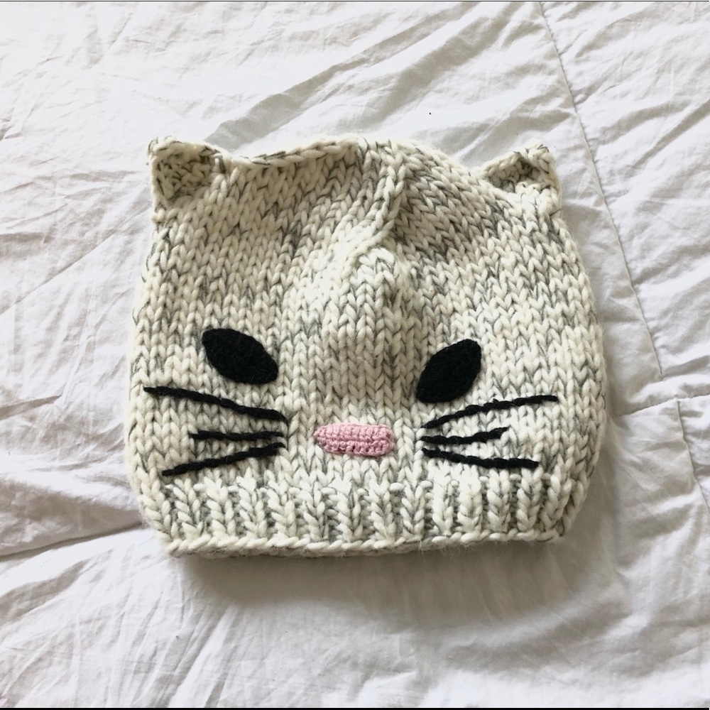 SALE -Cooperative kitty hat